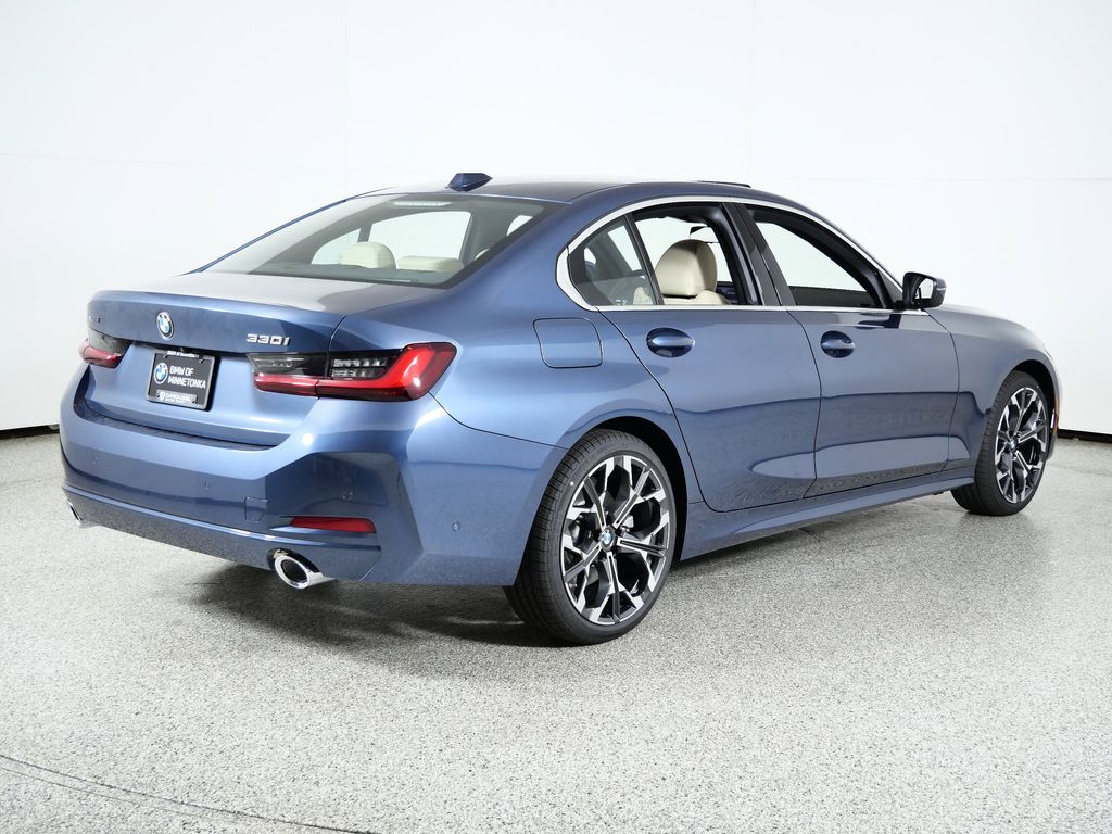 Thumbnail: 2026 BMW 3 Series - 9
