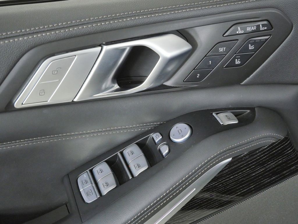Thumbnail: 2022 BMW X7 - 38