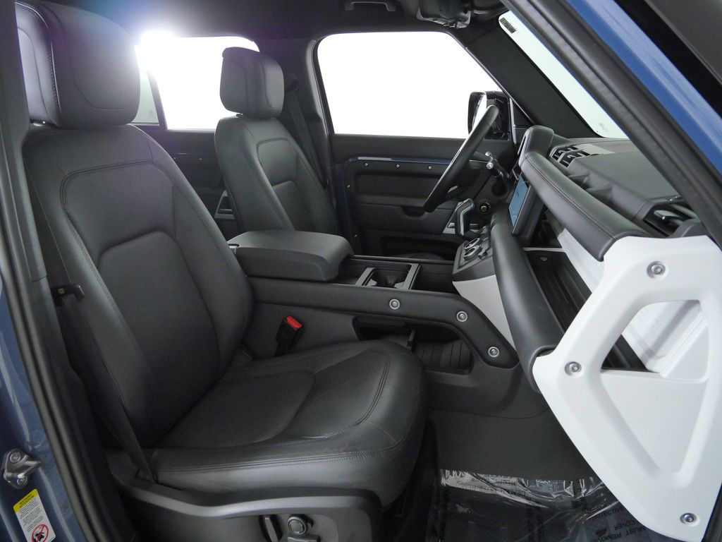 Thumbnail: 2024 Land Rover Defender - 21