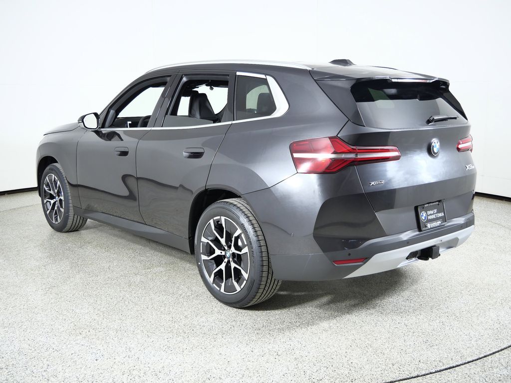 Thumbnail: 2026 BMW X3 - 14