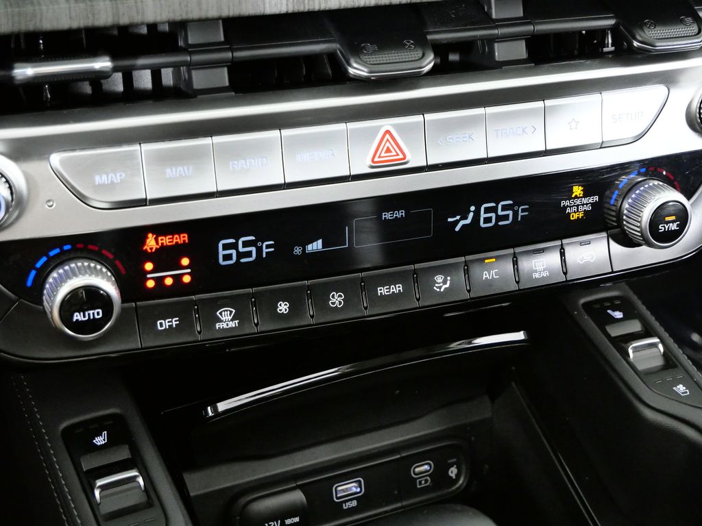 Thumbnail: 2023 Kia Telluride - 43