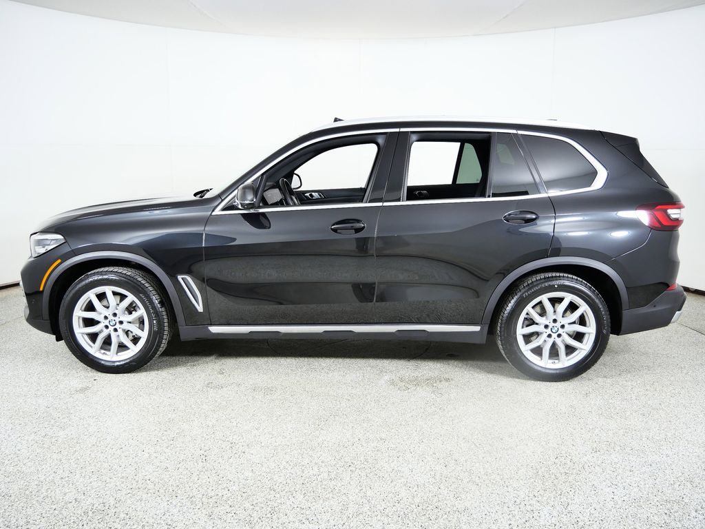 Thumbnail: 2023 BMW X5 - 16