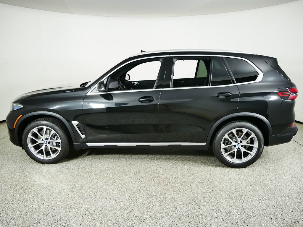 Thumbnail: 2026 BMW X5 - 16
