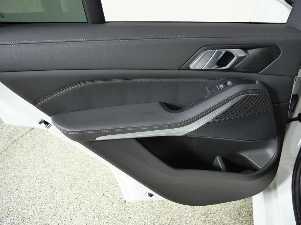 Thumbnail: 2022 BMW X5 - 31