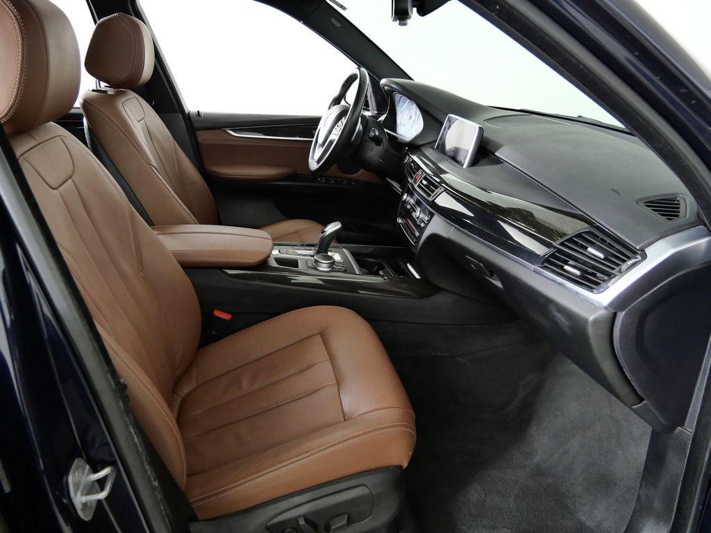 Thumbnail: 2018 BMW X5 - 21