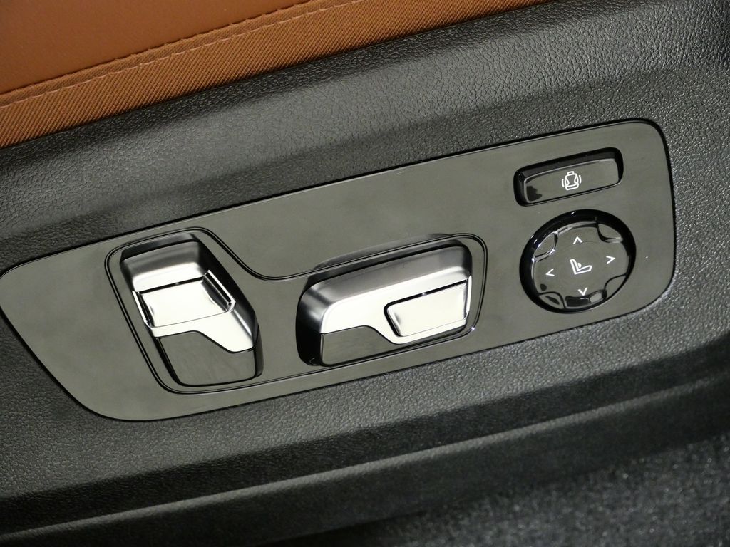 Thumbnail: 2026 BMW X6 - 22