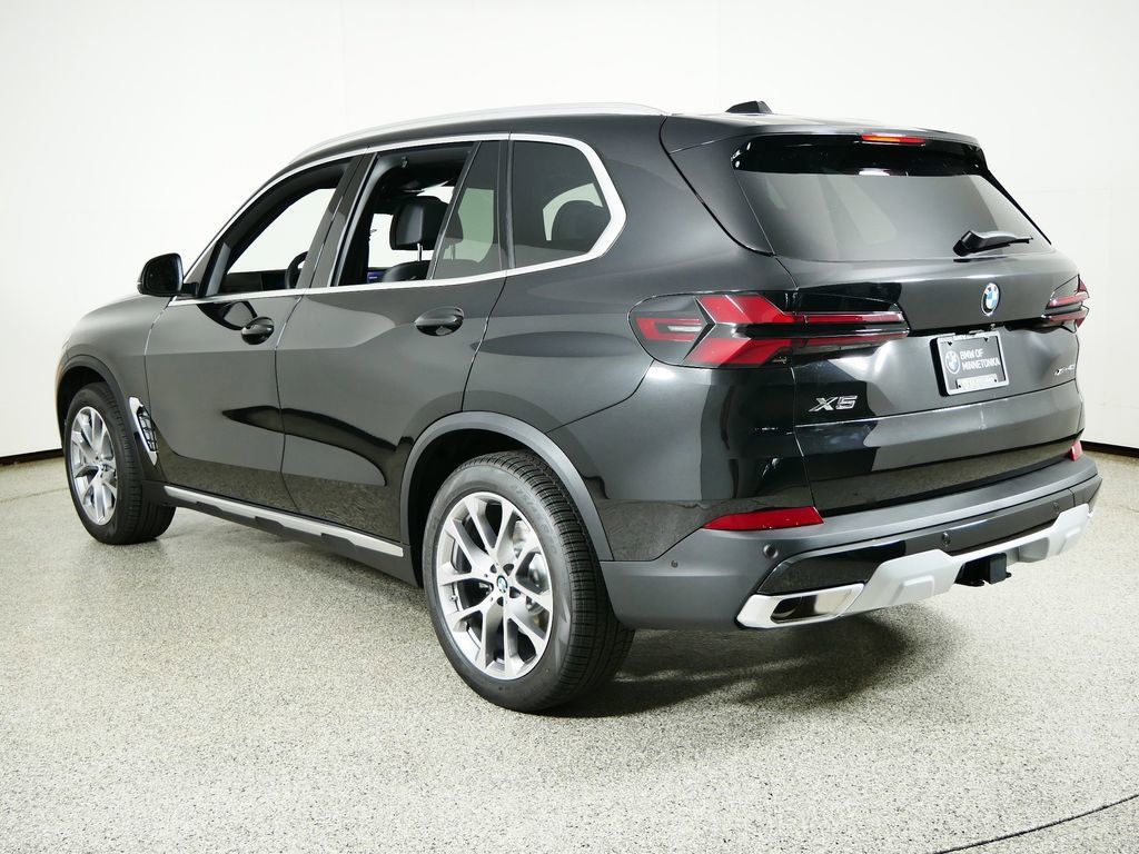 Thumbnail: 2026 BMW X5 - 15