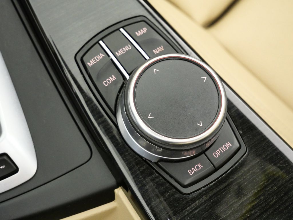 Thumbnail: 2017 BMW 3 Series - 47