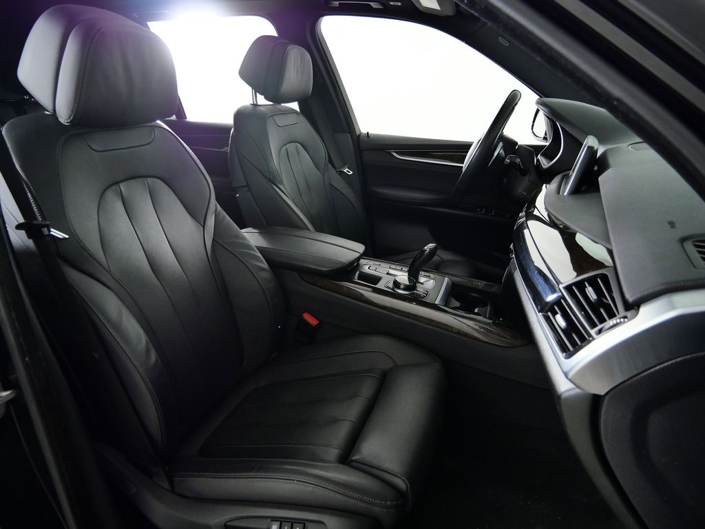 Thumbnail: 2018 BMW X5 - 22