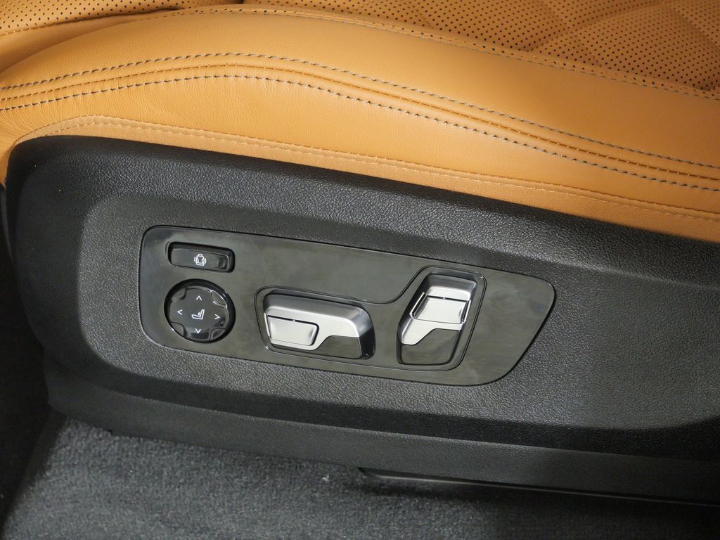 Thumbnail: 2026 BMW X5 - 39