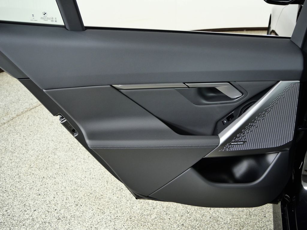 Thumbnail: 2026 BMW 5 Series - 29