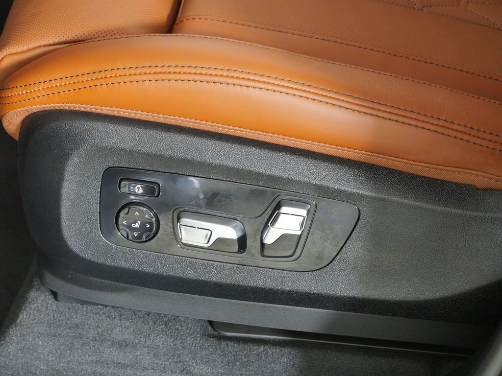 Thumbnail: 2026 BMW X5 - 39