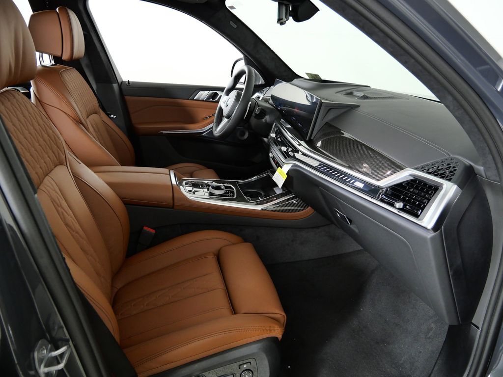 Thumbnail: 2026 BMW X7 - 20