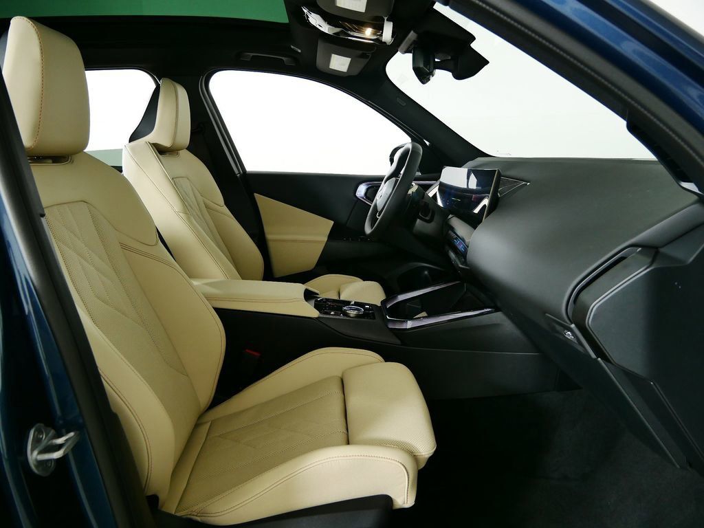 Thumbnail: 2025 BMW X3 - 23