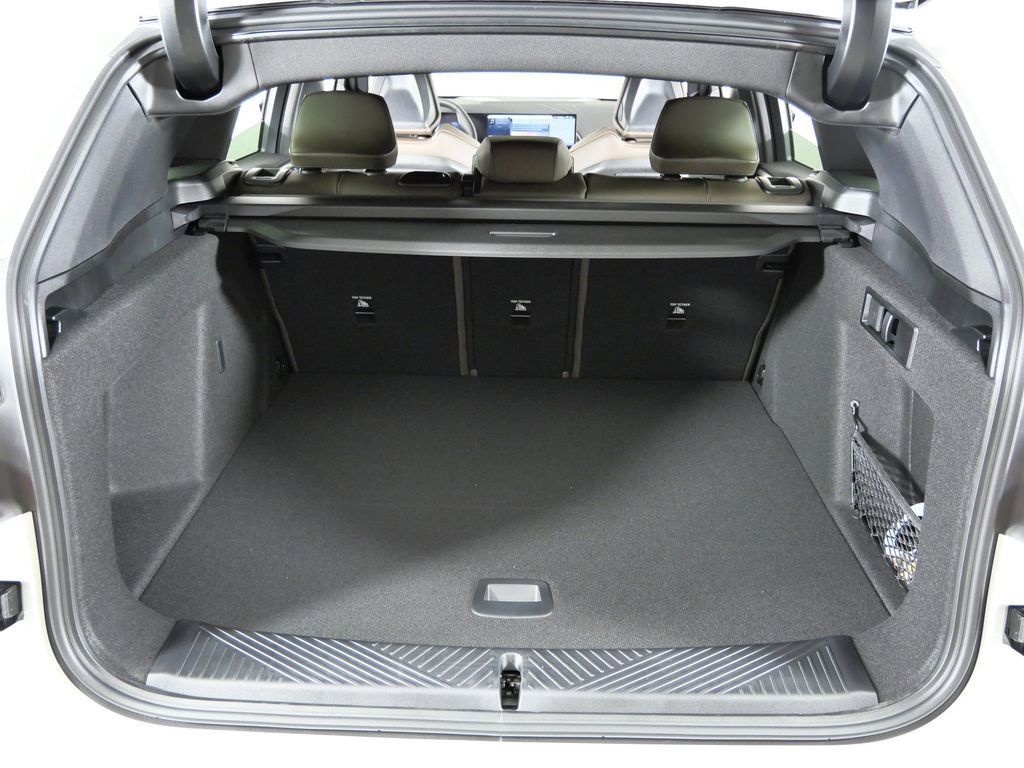 Thumbnail: 2026 BMW X3 - 27