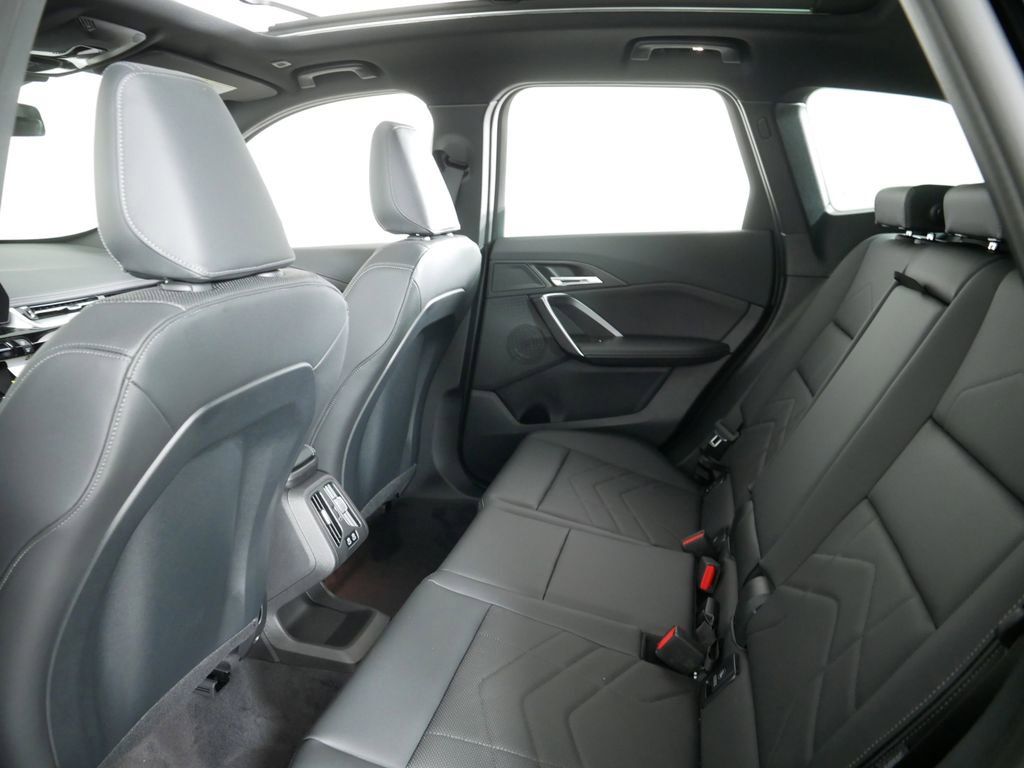 Thumbnail: 2025 BMW X1 - 29