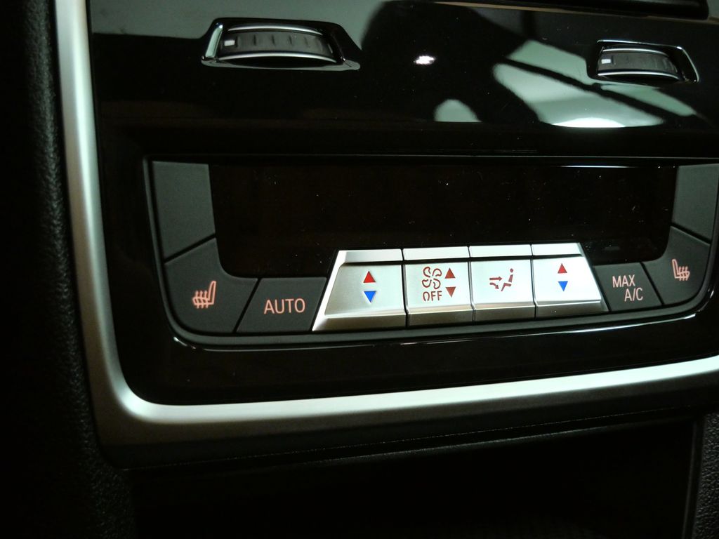 Thumbnail: 2026 BMW X5 - 26