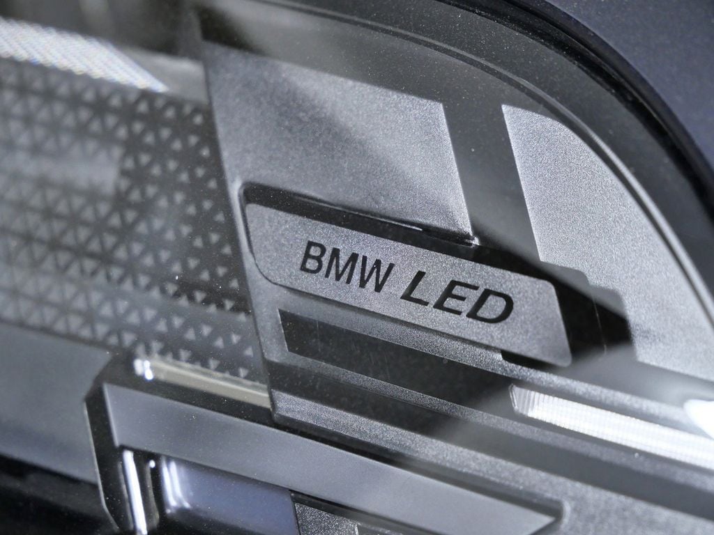 Thumbnail: 2026 BMW X5 - 4