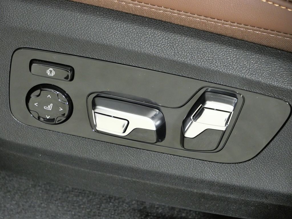 Thumbnail: 2026 BMW X5 - 39