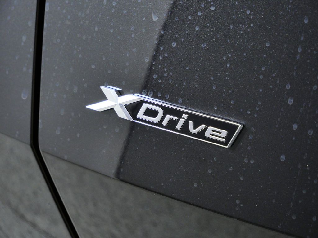 Thumbnail: 2026 BMW X3 - 13