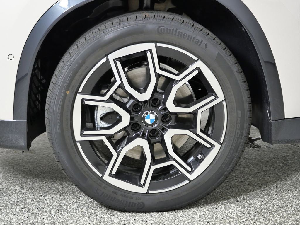 Thumbnail: 2026 BMW X1 - 19