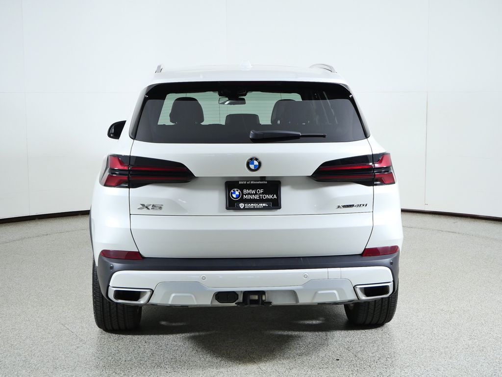 Thumbnail: 2024 BMW X5 - 11