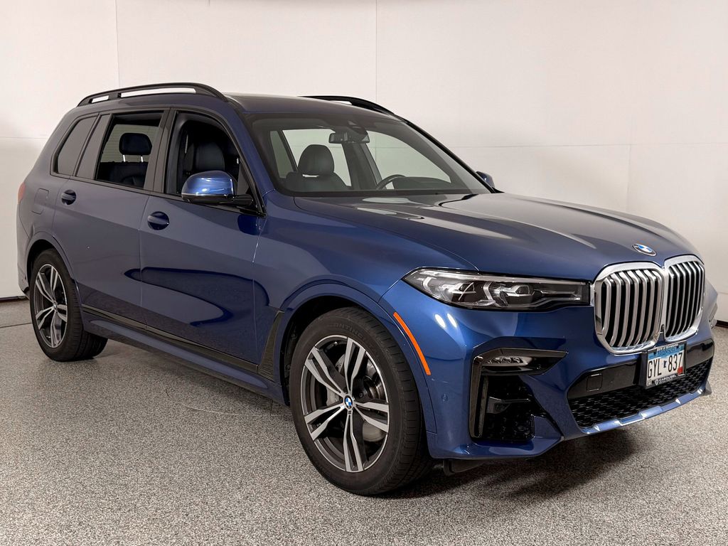 Thumbnail: 2021 BMW X7 - 4