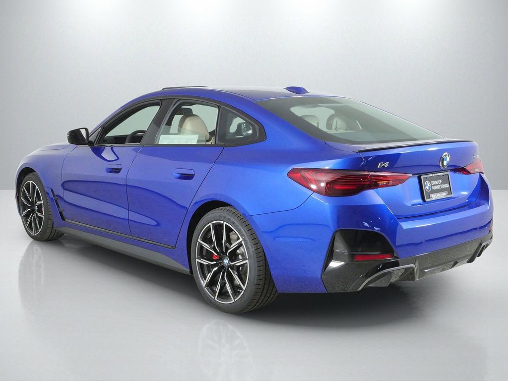 Thumbnail: 2026 BMW i4 - 14