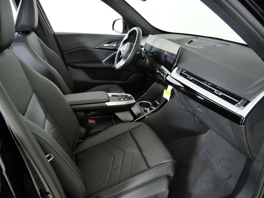 Thumbnail: 2026 BMW X1 - 20