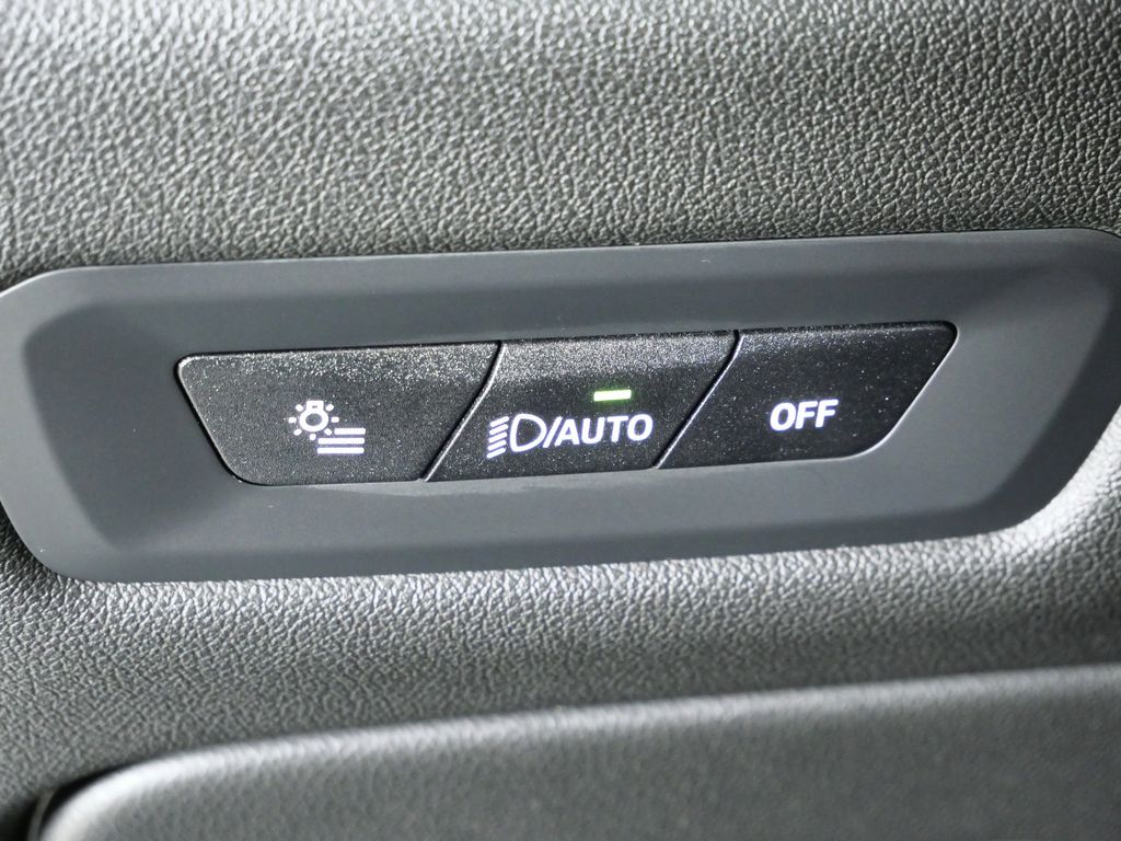 Thumbnail: 2026 BMW X5 - 39