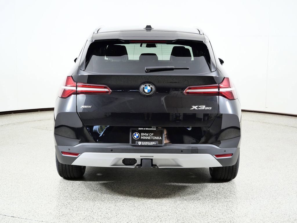 Thumbnail: 2026 BMW X3 - 12