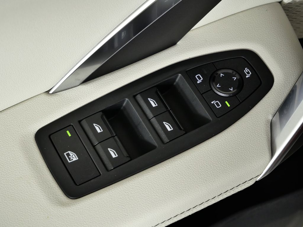 Thumbnail: 2026 BMW X1 - 34