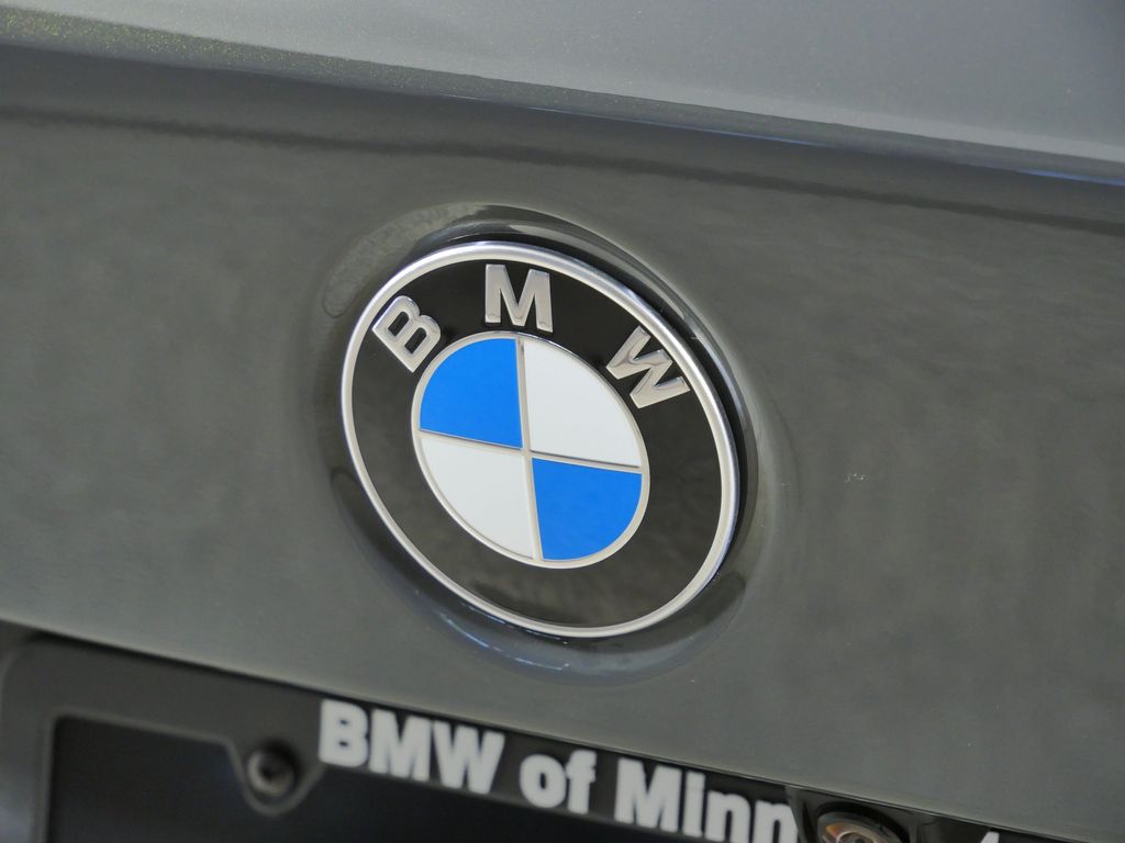 Thumbnail: 2026 BMW 3 Series - 11