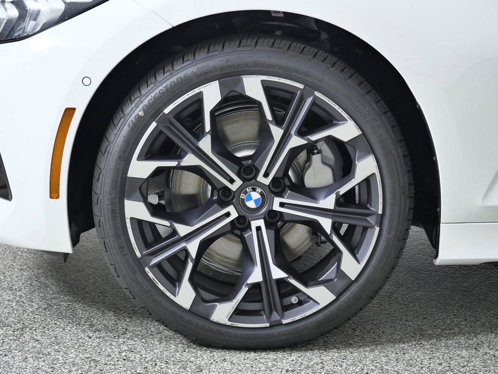 Thumbnail: 2026 BMW 3 Series - 18