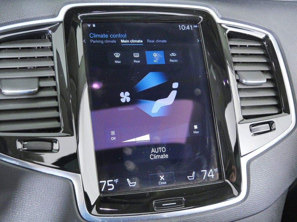 Thumbnail: 2021 Volvo XC90 - 42