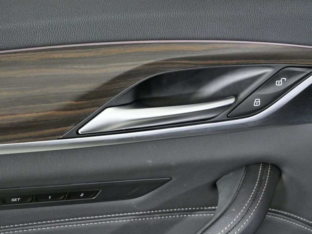 Thumbnail: 2023 BMW 5 Series - 41