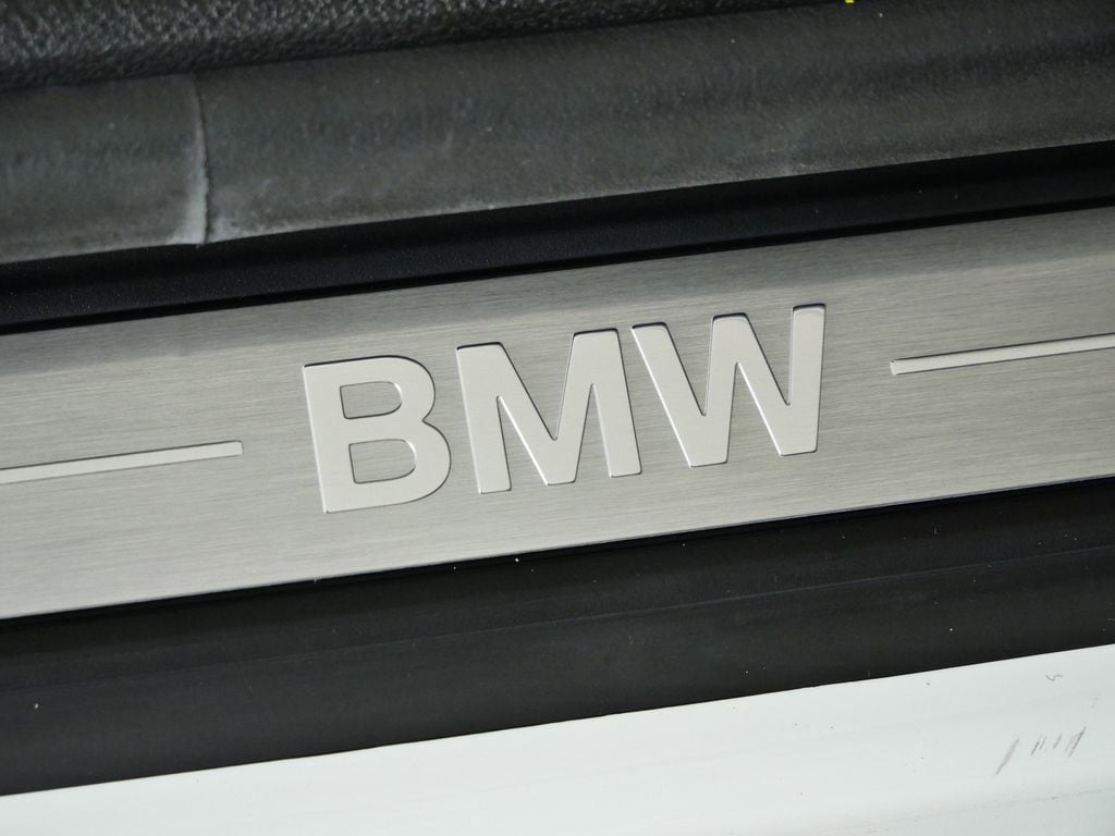 Thumbnail: 2026 BMW 3 Series - 25