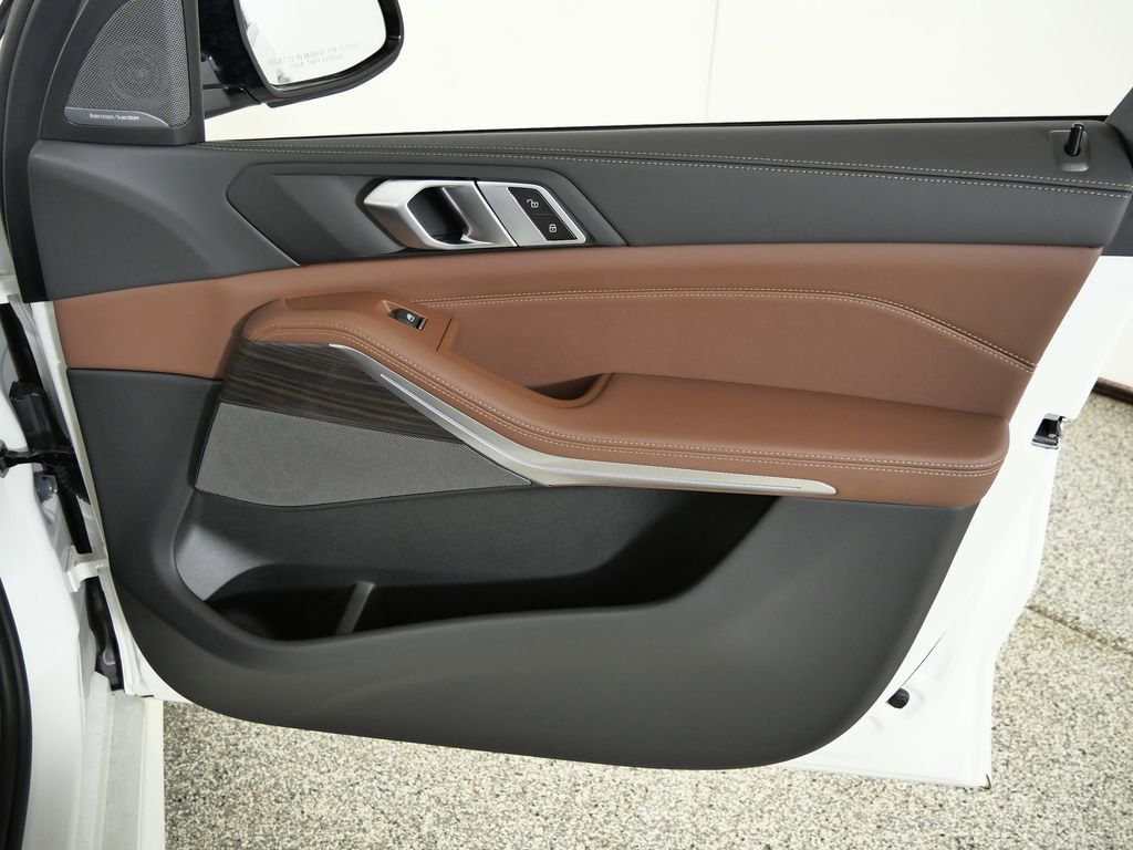 Thumbnail: 2026 BMW X5 - 21