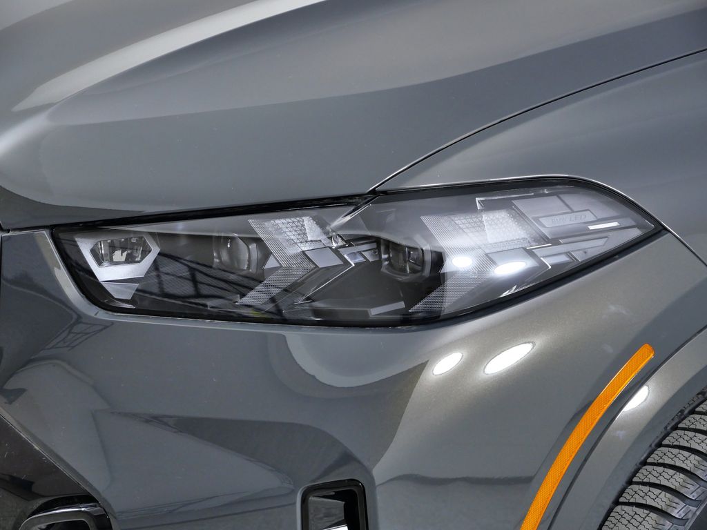 Thumbnail: 2026 BMW X5 - 5