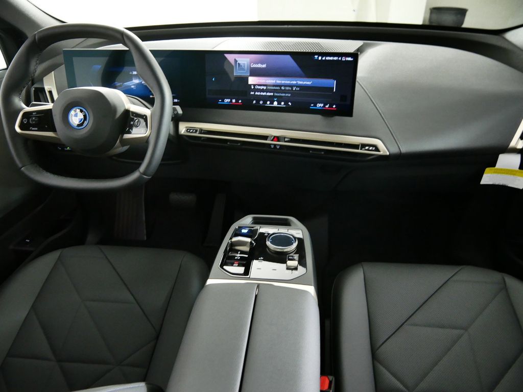 2025 BMW iX xDrive50 6