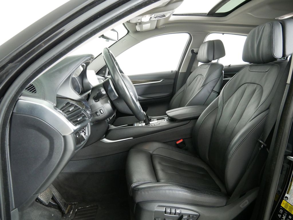 Thumbnail: 2016 BMW X6 - 32
