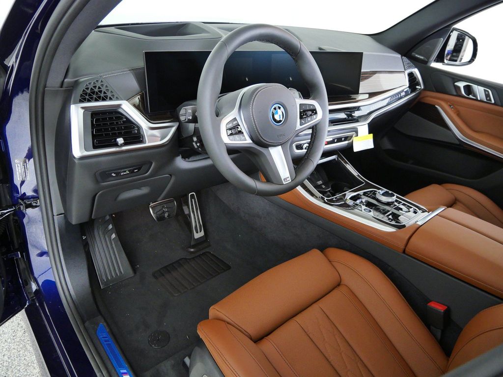 Thumbnail: 2026 BMW X5 - 31