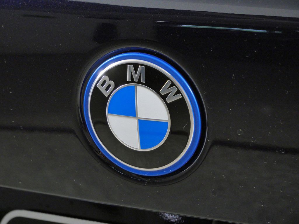 Thumbnail: 2026 BMW X5 - 11