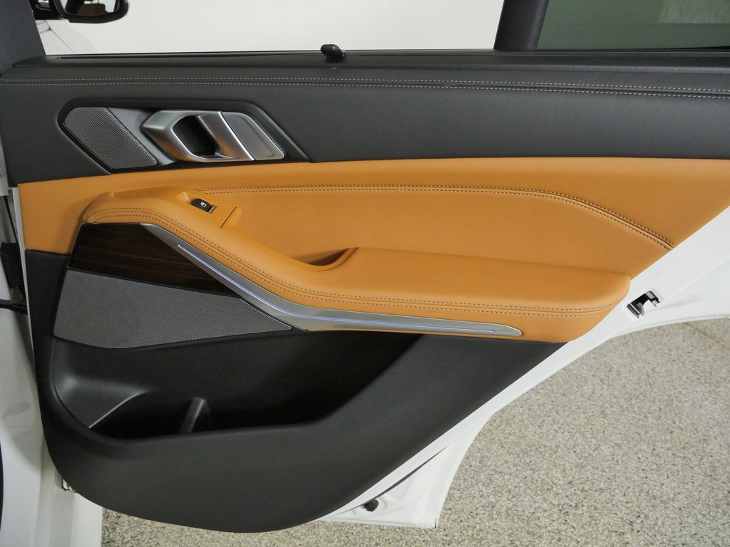 Thumbnail: 2025 BMW X5 - 30