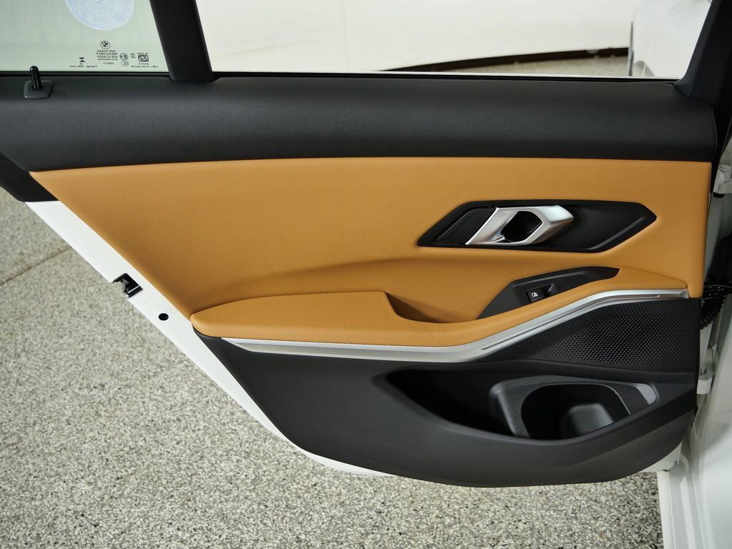 Thumbnail: 2026 BMW 3 Series - 30