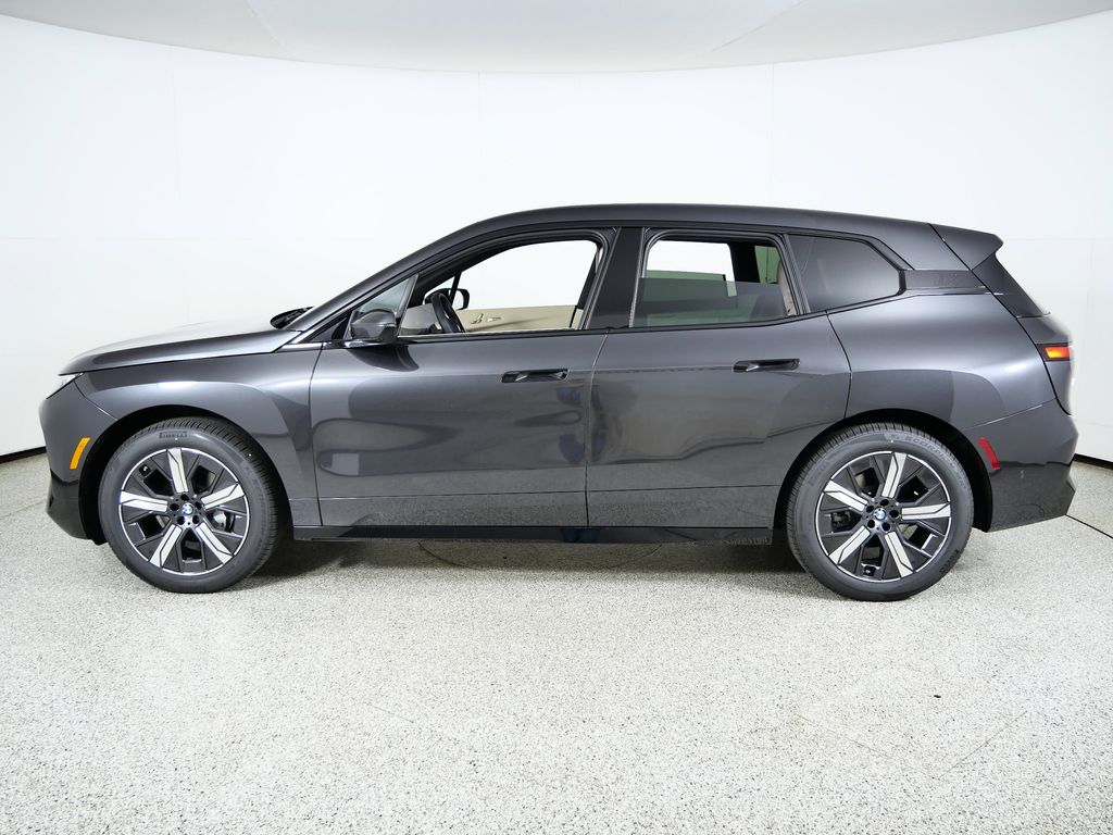 Thumbnail: 2026 BMW iX - 15