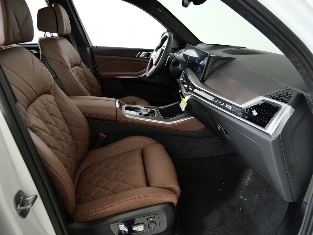 Thumbnail: 2026 BMW X5 - 22