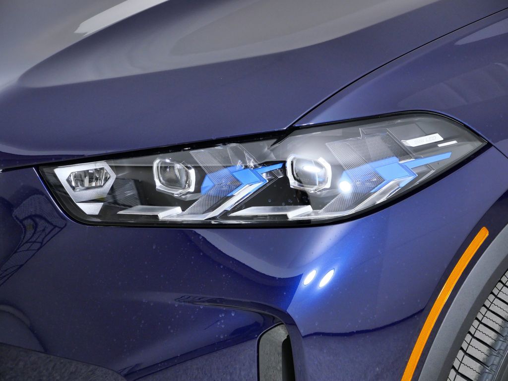 Thumbnail: 2026 BMW X5 - 3