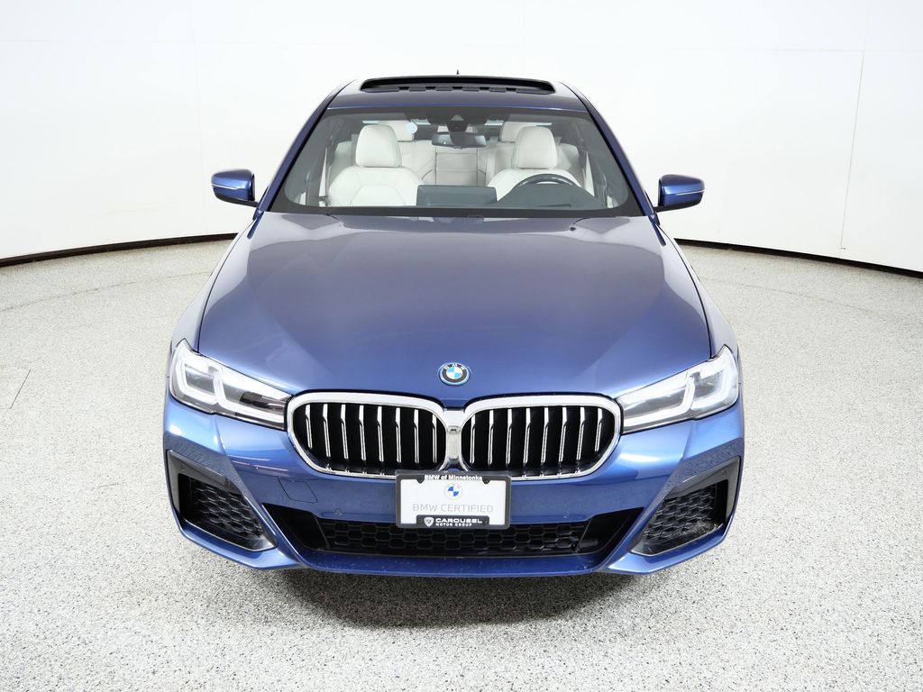 Thumbnail: 2023 BMW 5 Series - 20