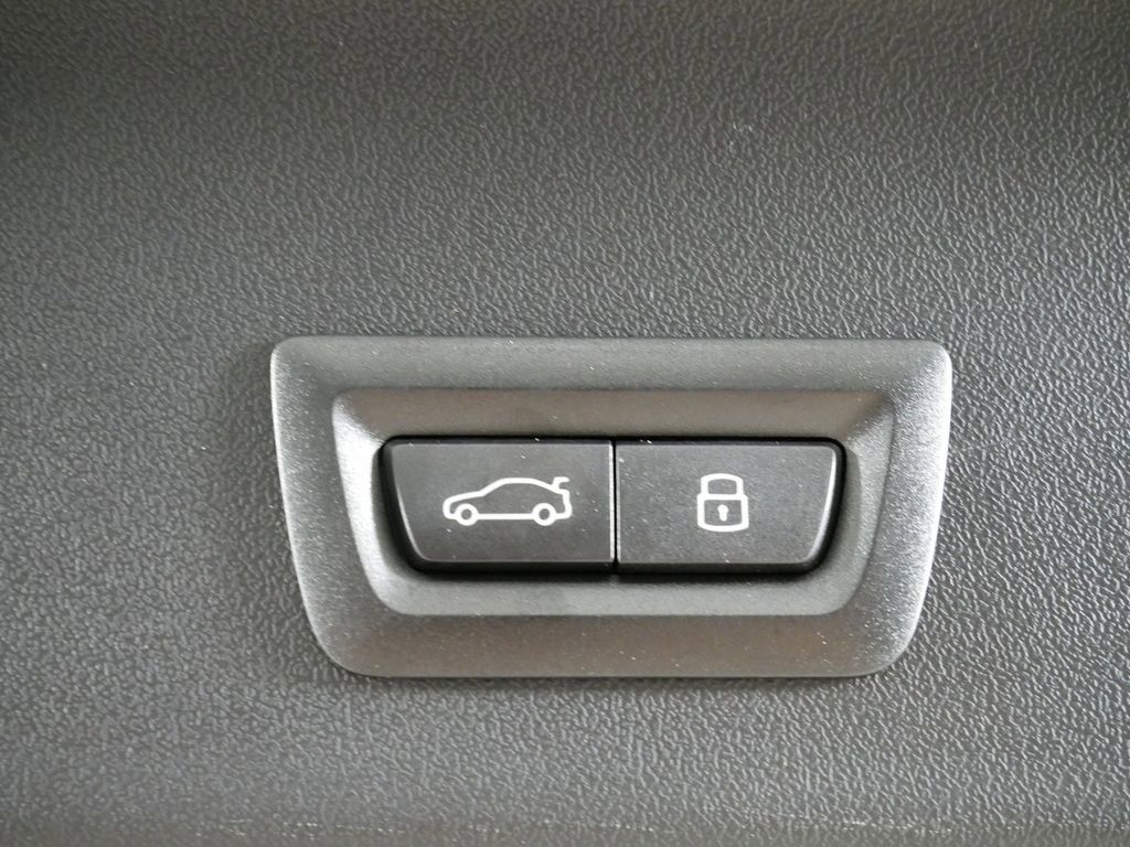 Thumbnail: 2025 BMW X3 - 28